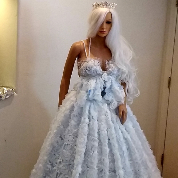 SAMPLE GOWN ONLY - "BROOKLYN" White/Blue Woodland Princess Wedding Ballgown Set - Picture 11 of 13